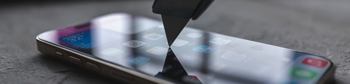 iPhone Screen Protectors | Snakehive