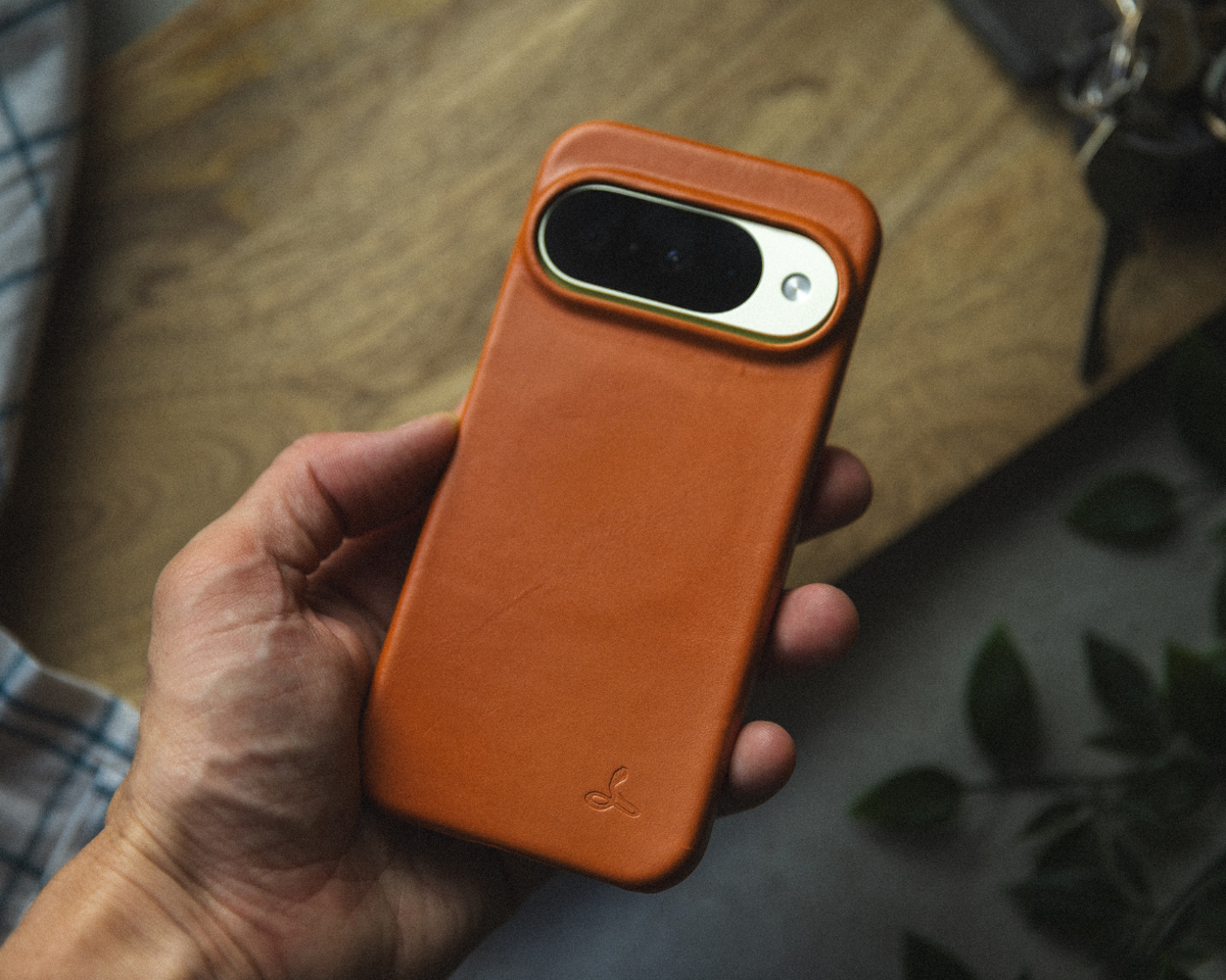 Google Pixel 11 Pro XL - Metro Slim Leather Phone Case