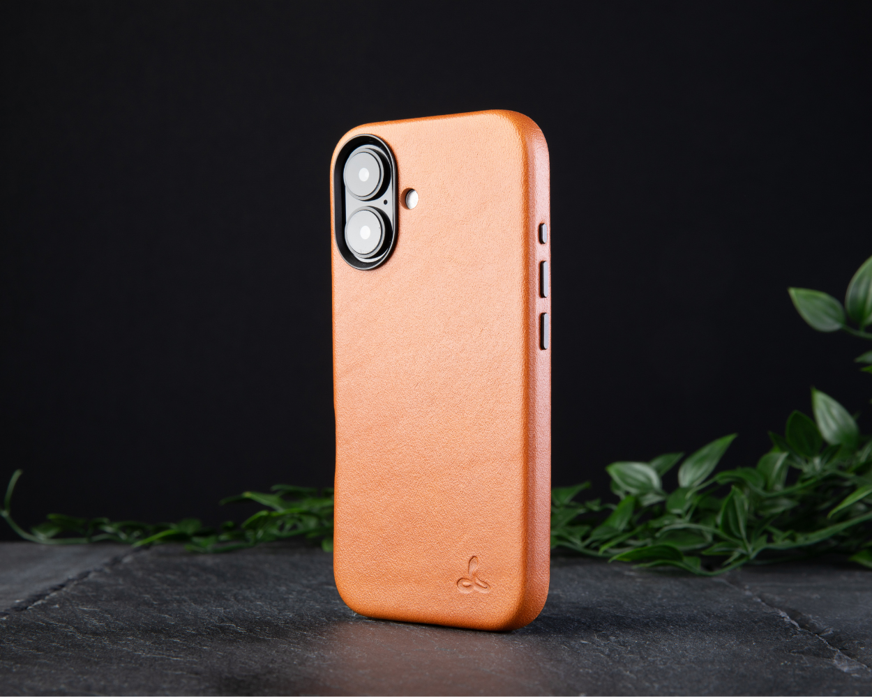 Apple iPhone 16 - Metro Leather Bumper Phone Case