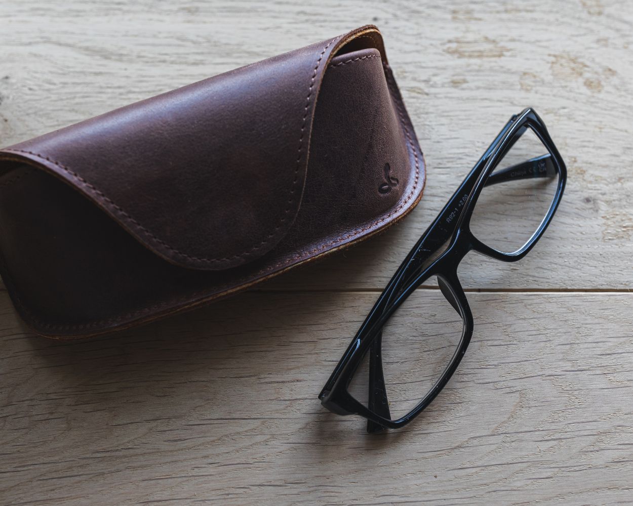 Vintage Leather Glasses Case