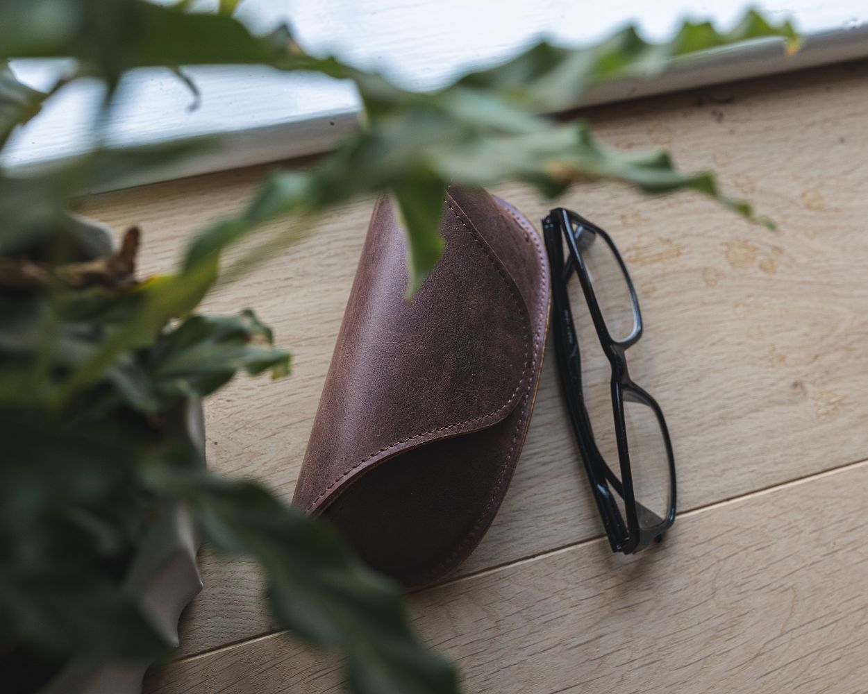 Vintage Leather Glasses Case