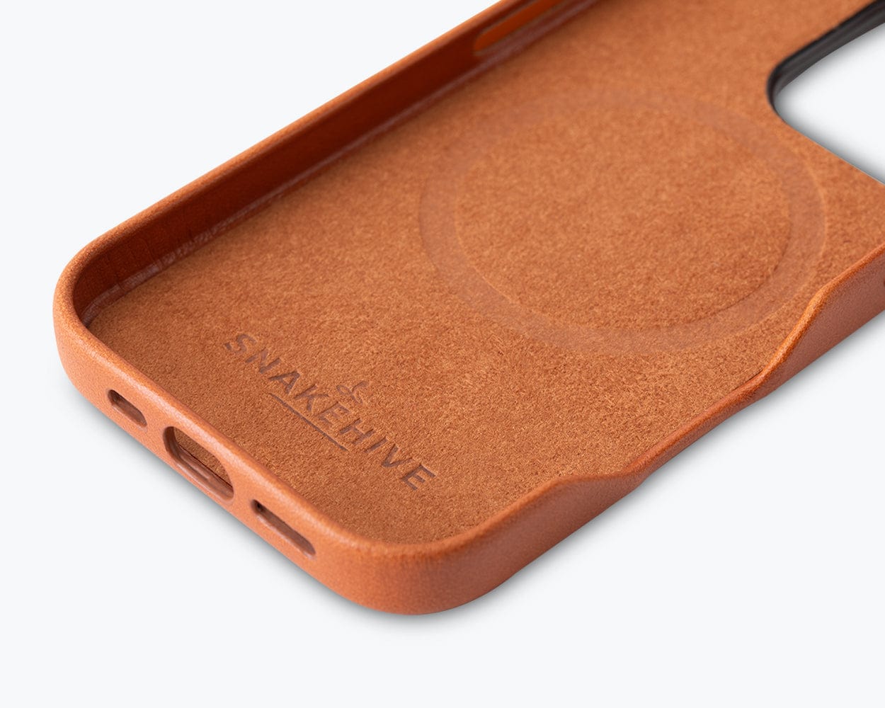Apple iPhone 16 Pro Max - Metro Slim Leather Phone Case